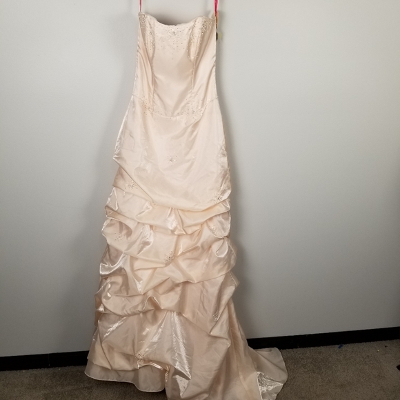 Flirt Maggie Sottero Dresses & Skirts - NWT Flirt by Maggie Sottero Pink Prom Dress Sz 4